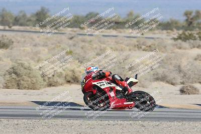 media/Dec-07-2025-CVMA (Sun) [[3e7d2de5dc]]/Race 9-Formula UL Shootout/